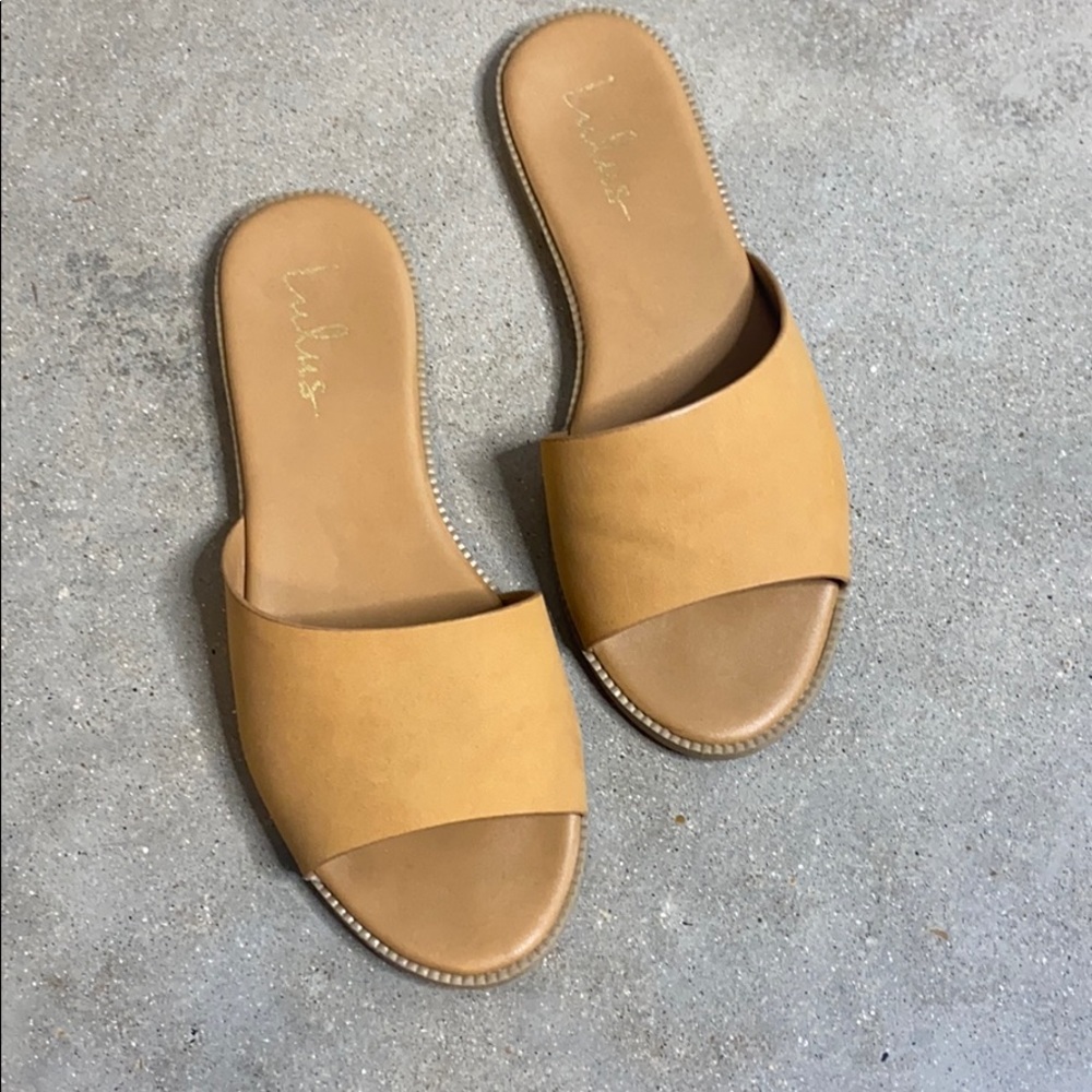 Lulu’s Reina Tan Slide Sandals